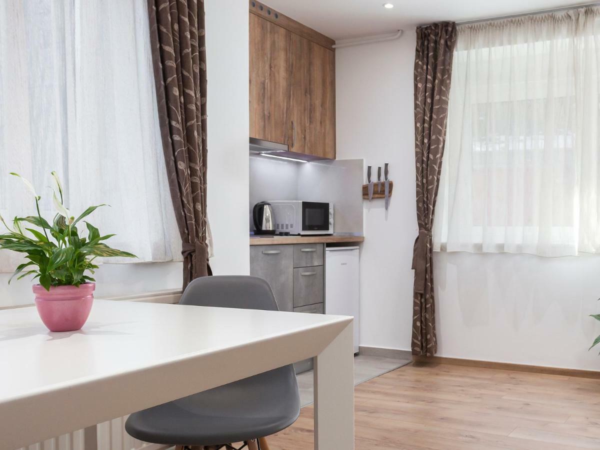Oliva 4 Stars Zagreb